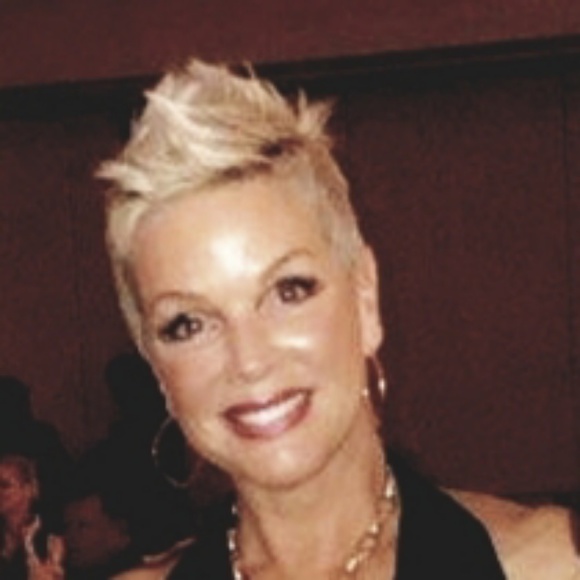 Meet your Posher, Lynn - Picture 1 of 1